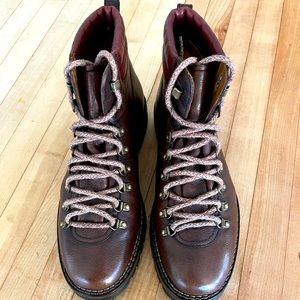 Taft Hiking Boots M10 US. (Worn <10x)
